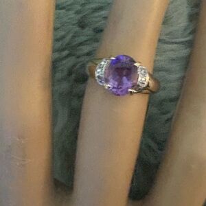 Stunning 10k  Purple Amethyst ring.